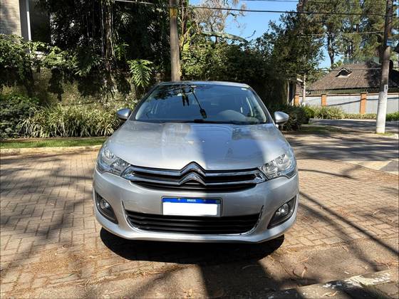 CITROËN C4 LOUNGE 1.6 THP FLEX ORIGINE BVA CITROËN C4 LOUNGE 1.6 THP FLEX ORIGINE BVA